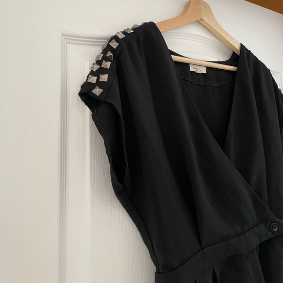 Black romper with metal detailing on shoulders - Picture 2 of 3